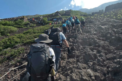 2023爬富士山全記錄(中):入住最高山屋8.5合目的御來光館|日本旅遊・山景 7 0A8F3653 29D0 4693 A104 C36E3194B433 scaled 1