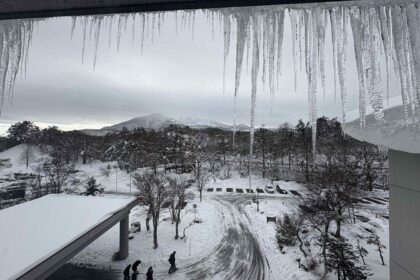 裏磐梯美居温泉度假酒店:12月中就可以邊看雪邊泡露天溫泉?|日本福島自駕 5 房間窗外一整排冰柱