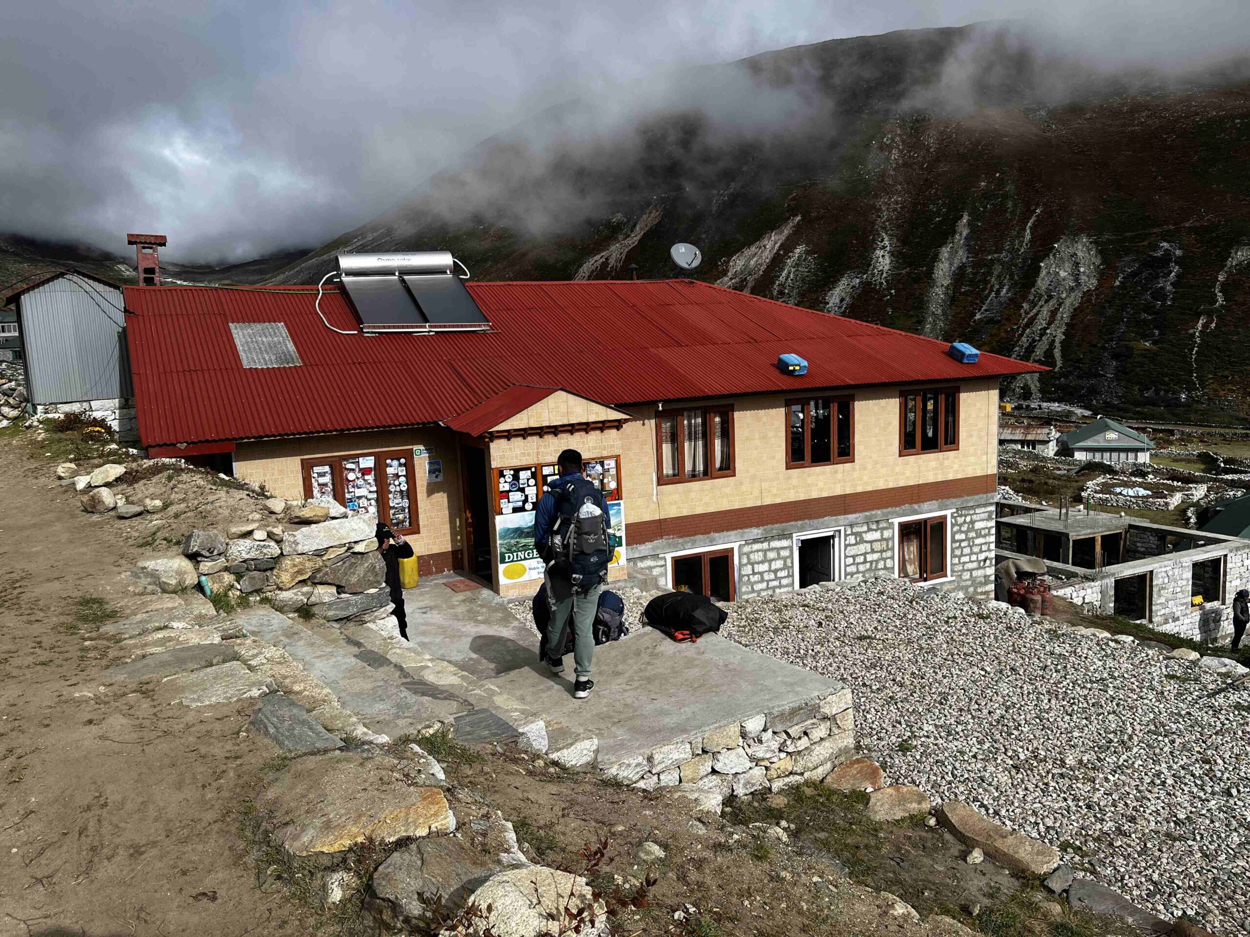 終於抵達Hotel Dingboche Resort