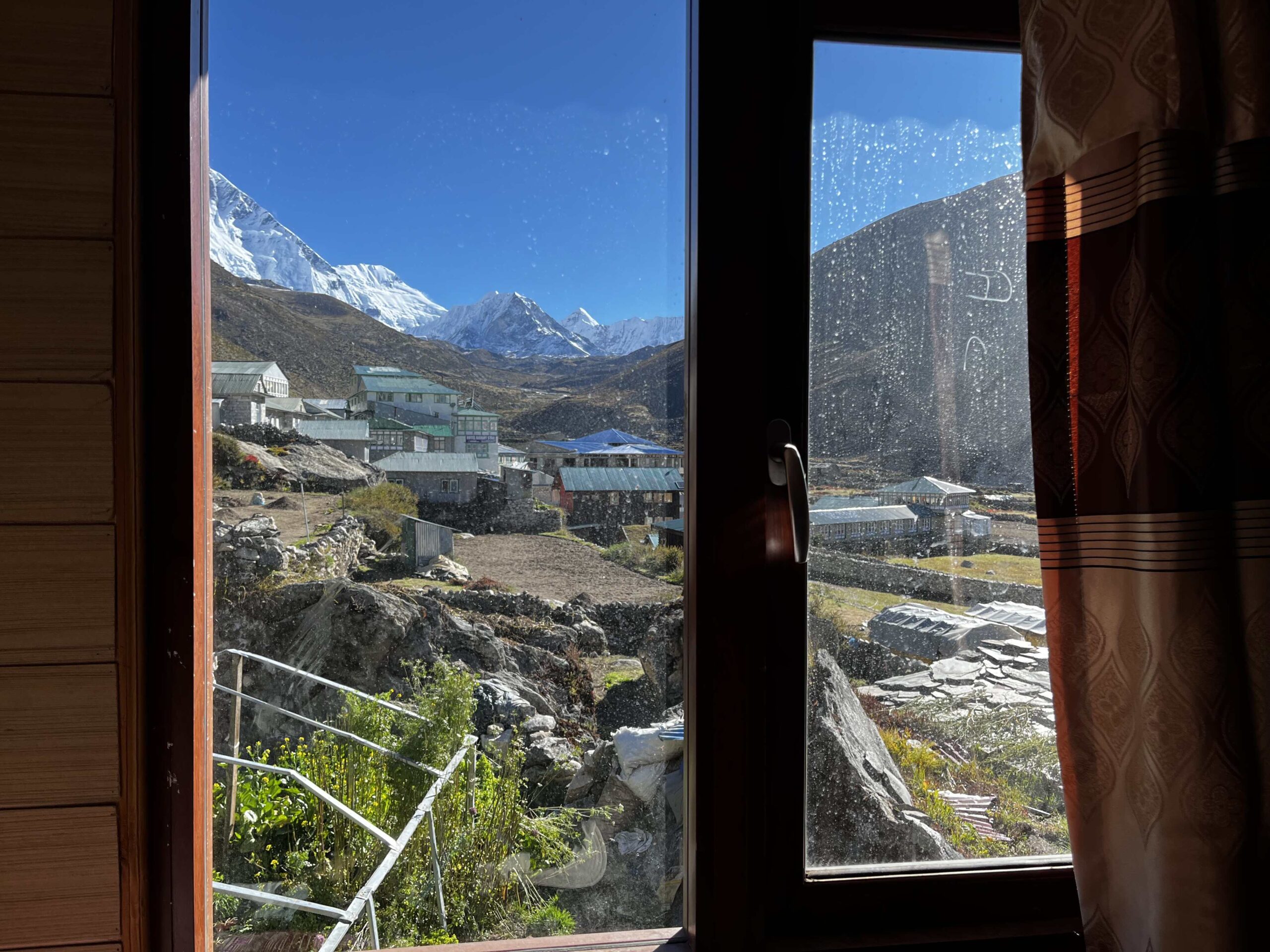 Hotel Dingboche Resort的窗外風景