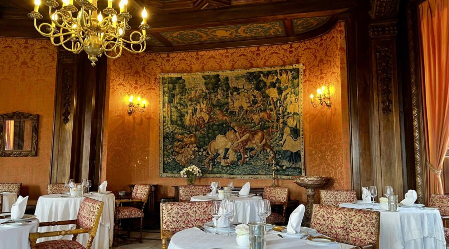 Le Grand Salon Louis XIII dining room Château de la Treyne