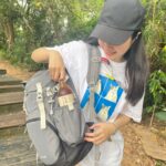 側邊可收納瓶罐，也可放登山杖