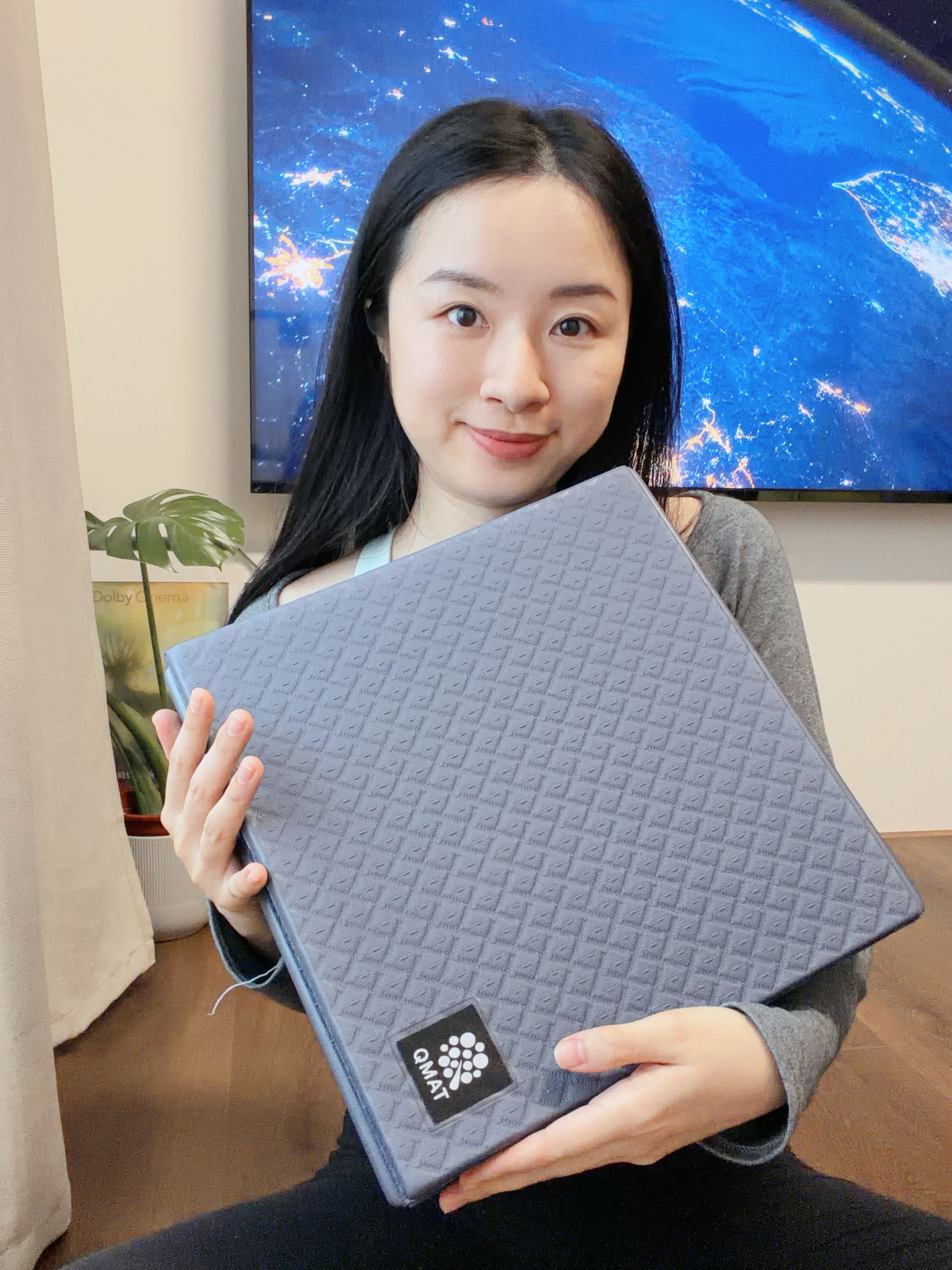 QMAT方折疊瑜珈墊6mm開箱|可折疊收納的多功能瑜珈墊,居家旅行都百搭! 16 QMAT瑜伽墊就像一疊巧拼