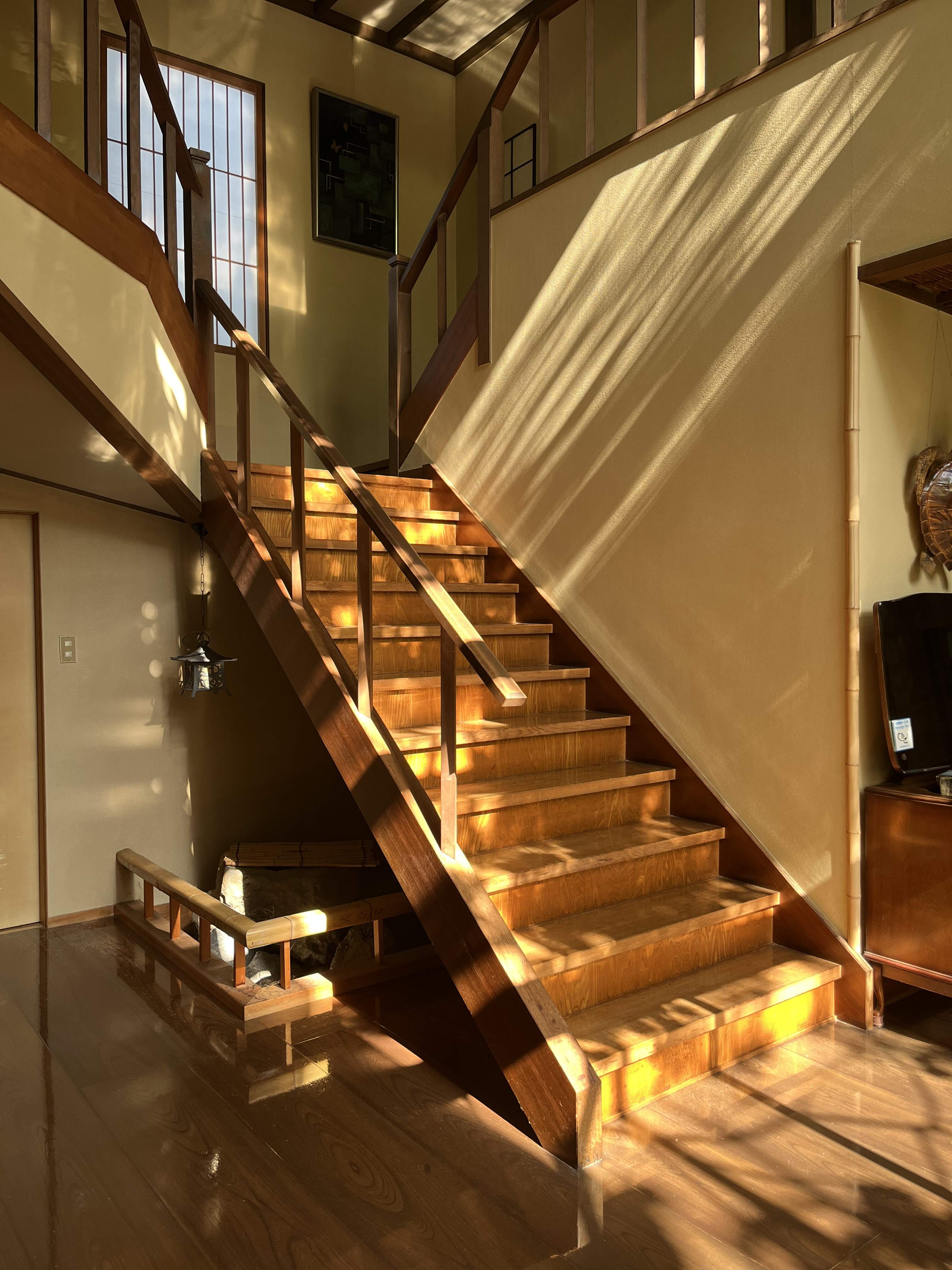 會津若松日式旅館 Hotel Yado Takaya 公共空間木質樓梯