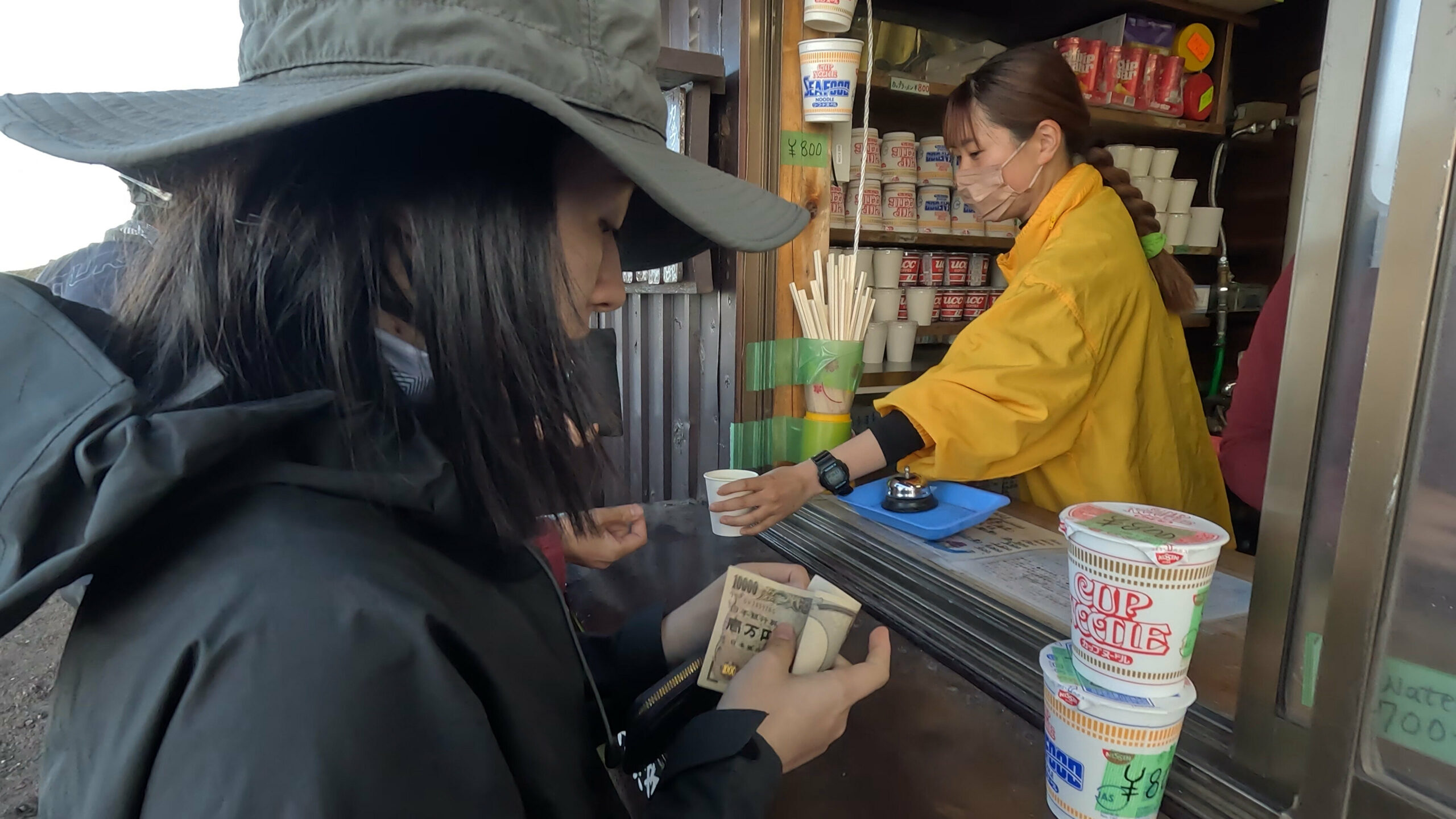 2023爬富士山全記錄(中):入住最高山屋8.5合目的御來光館|日本旅遊・山景 15 396C445B 2EBE 434E 9971 CC58FF75ED1F scaled