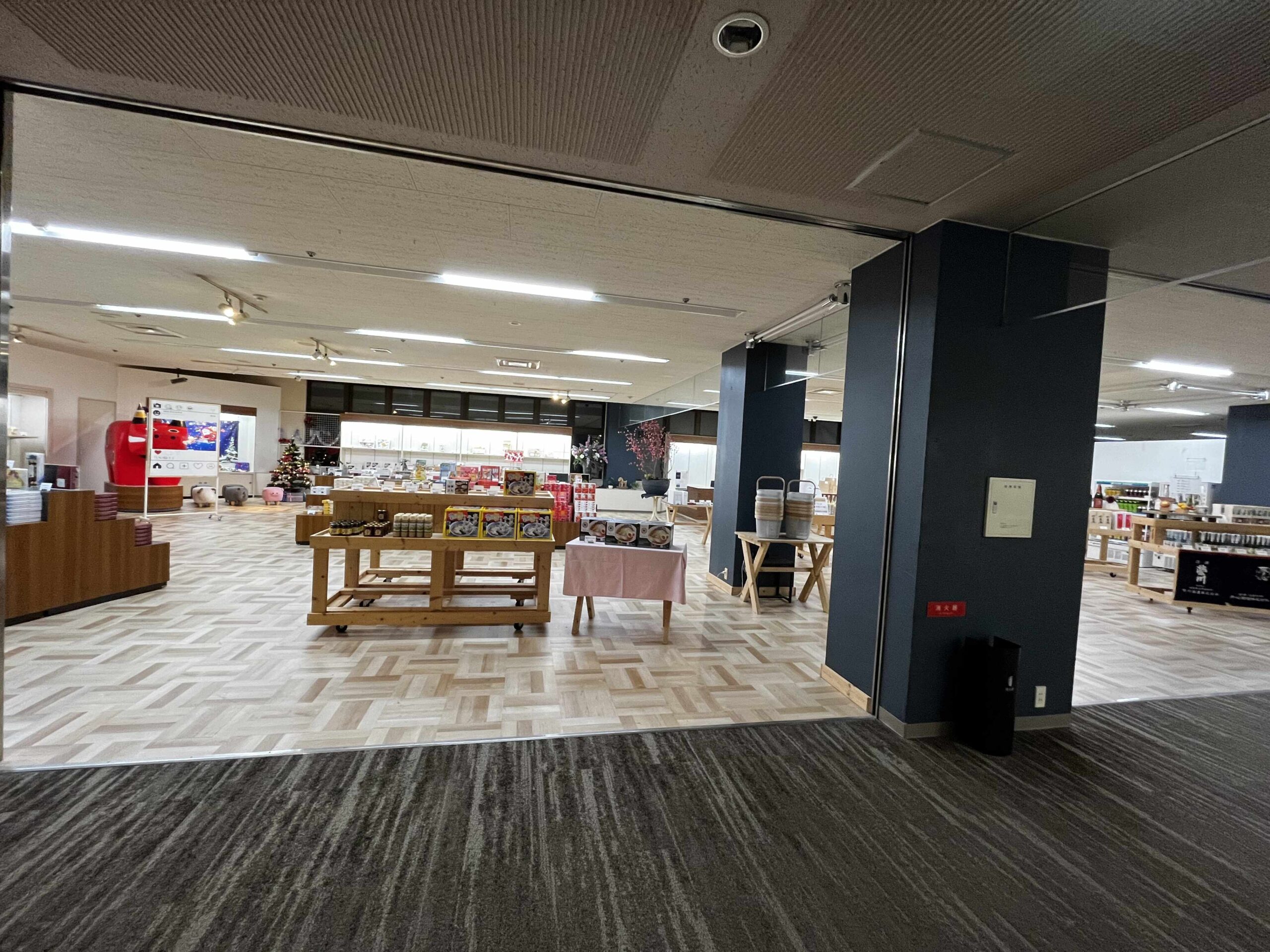 紀念品店可以買到地酒跟各種福島紀念品