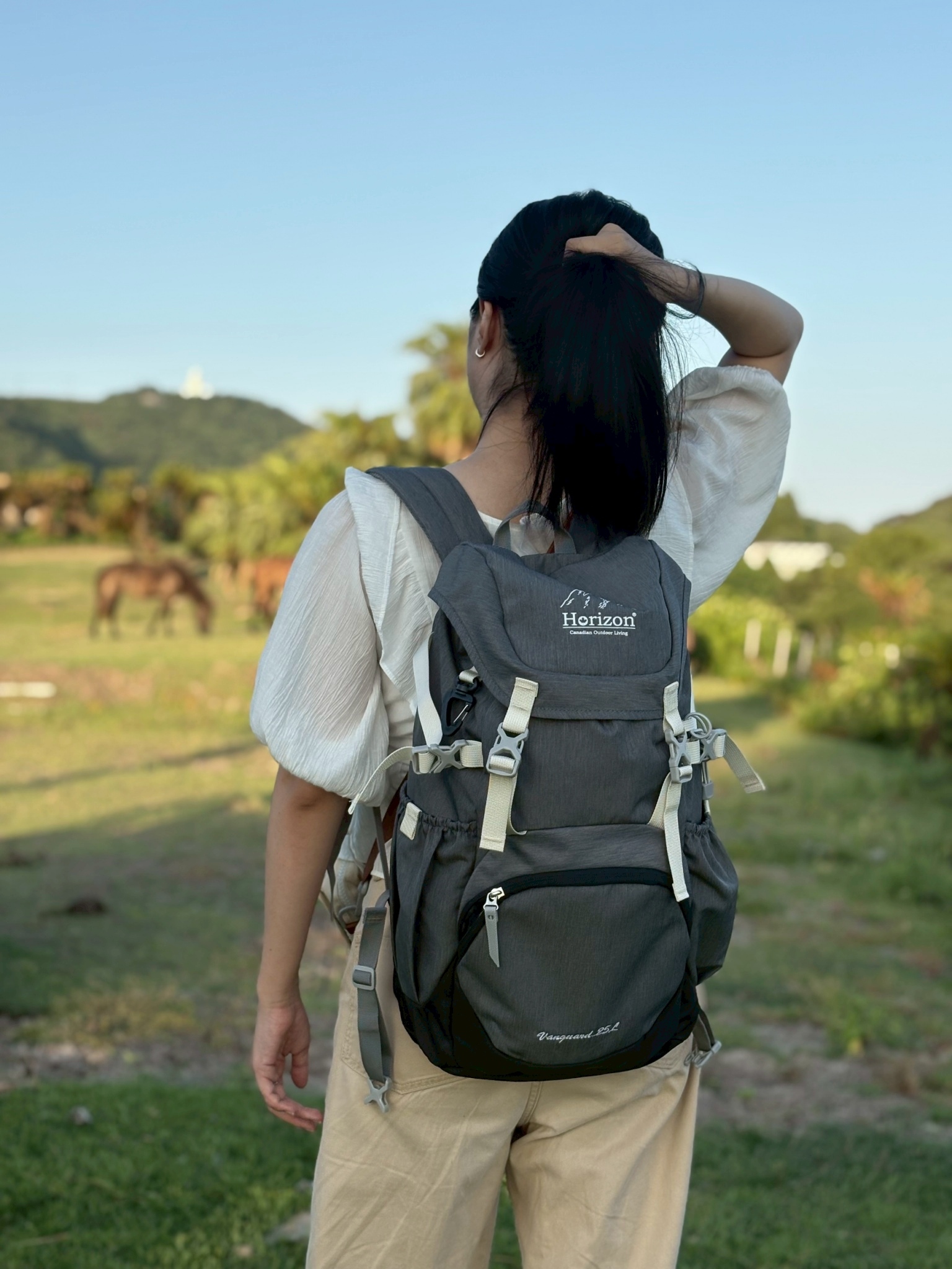 登山後背包推薦Horizon 天際線 Vanguard 25L登山後背包:實用好揹 5 這顆25L的大小對我來說剛剛好